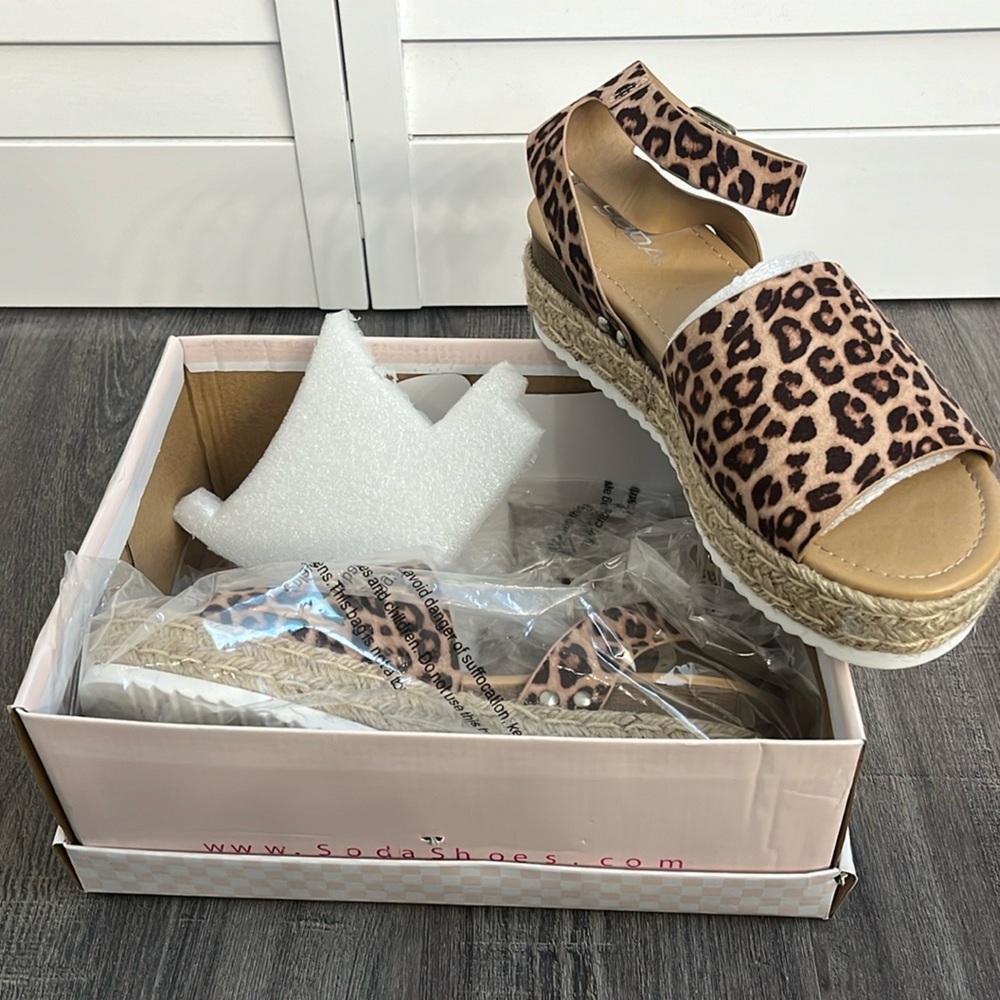 SODA Cheetah Style3 Size 10 NWB